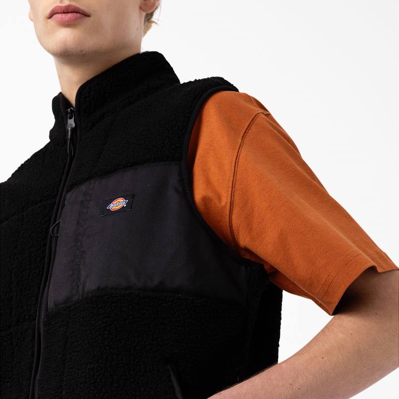 Dickies Men Red Chute Vest Black (BK) N80J1120 Apparel